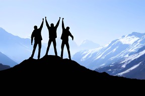 ag体育公司_团队配合度高